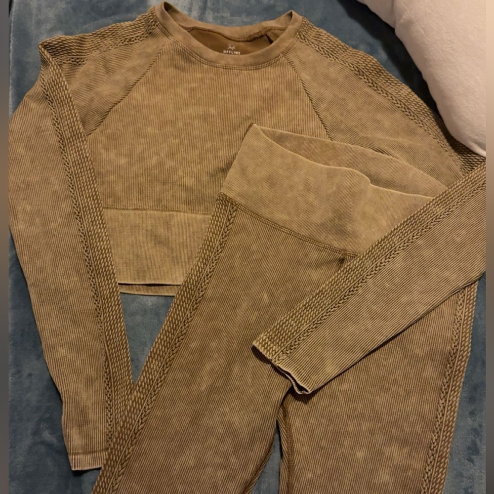 Women’s Offline Aerie Long Sleeve/Pants Set